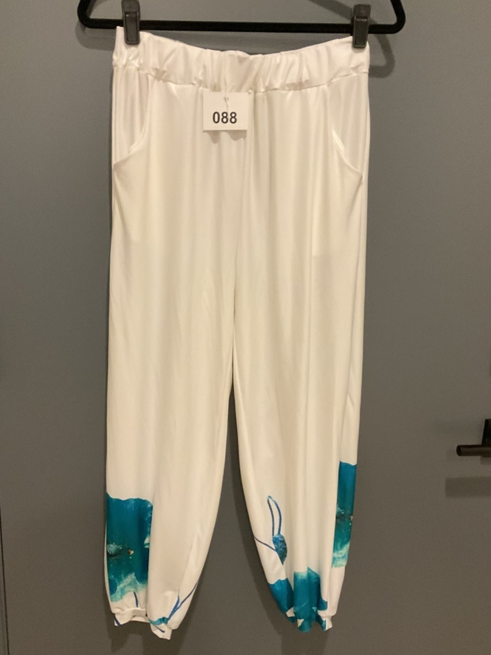088 comfy white pants with blue flowers